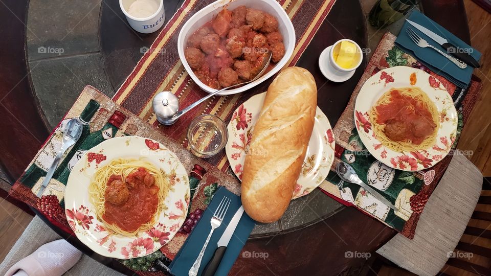 spaghetti and meatballs