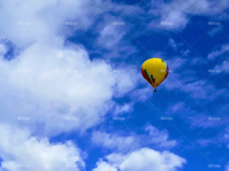 peaceful hot air balloon