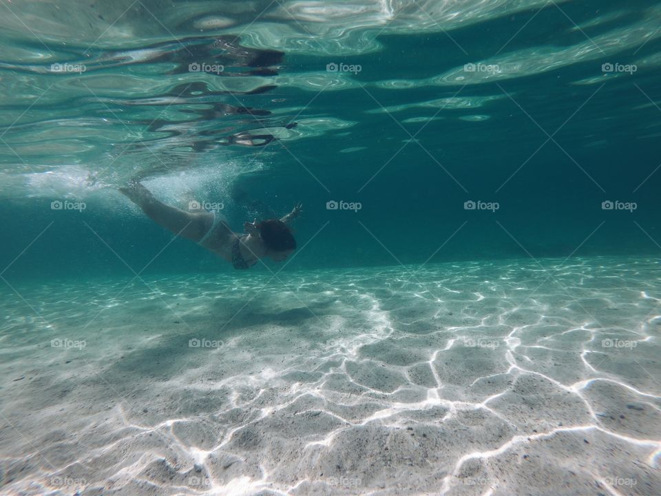 Under water 