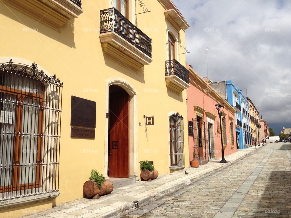 Oaxaca Mexico colonnial facade 