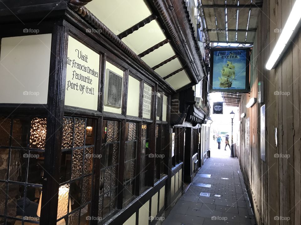 A hostelry popular with the explorer Sir Francis Drake in 15th century, its chocolate  box architecture, gives it significance.