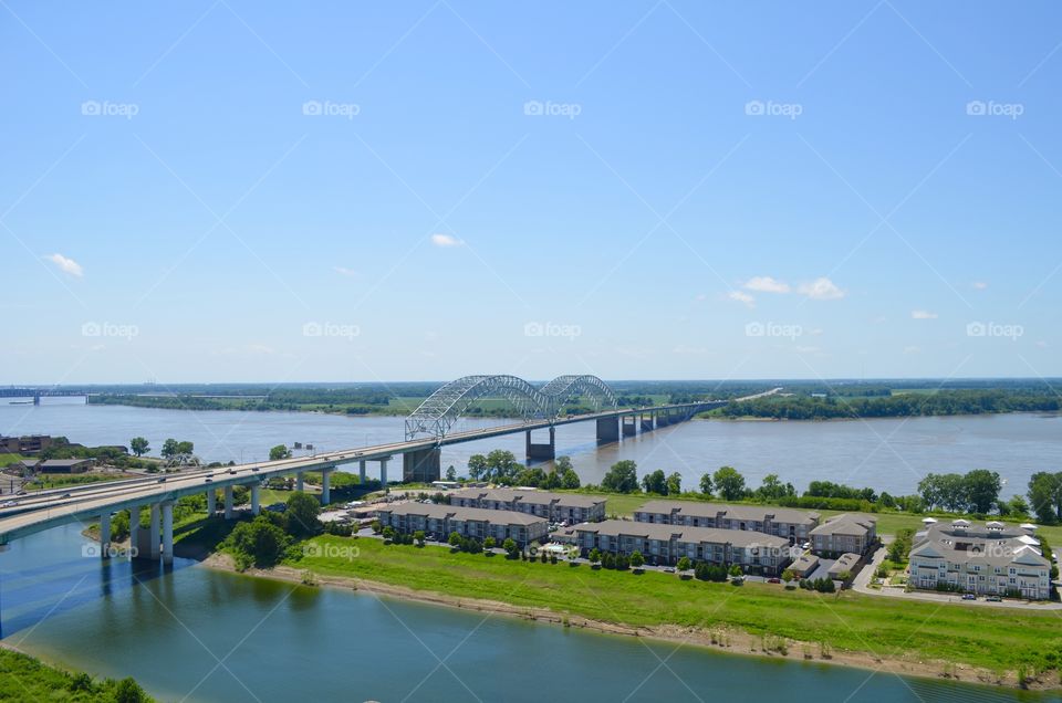 Long bridge over the Mississippi River