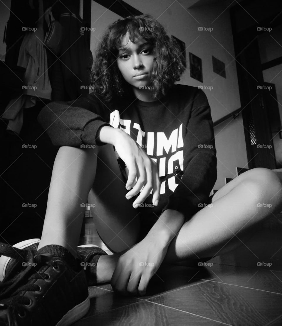 Black and white theme