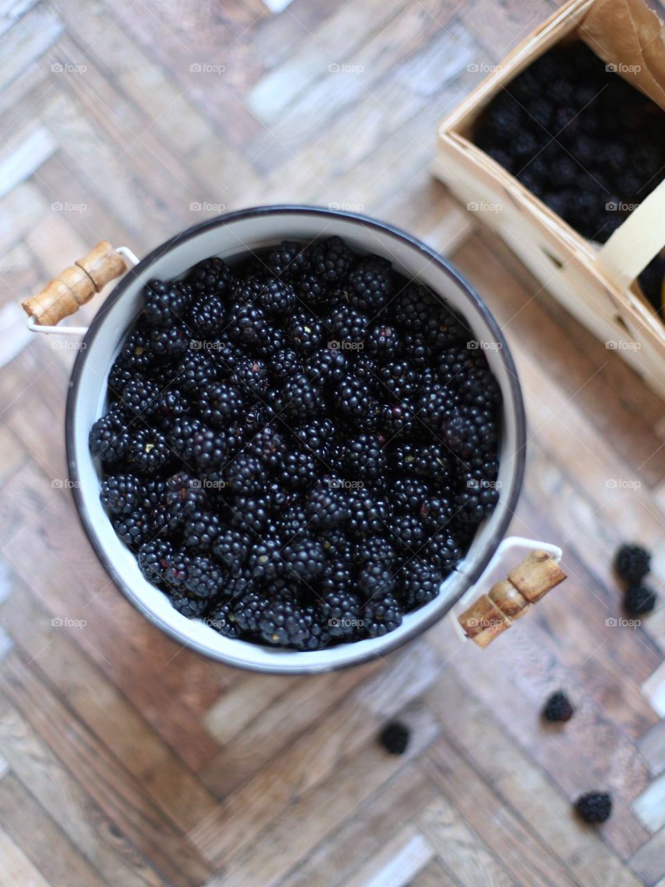 Blackberries in container