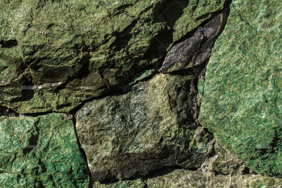 green rocks wall