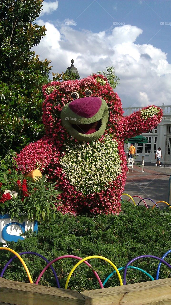bear topiary