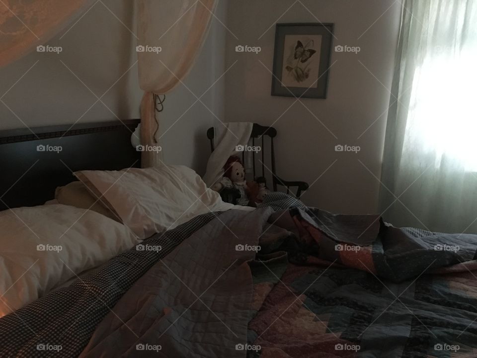 Movie set bedroom, simple, colonial look.