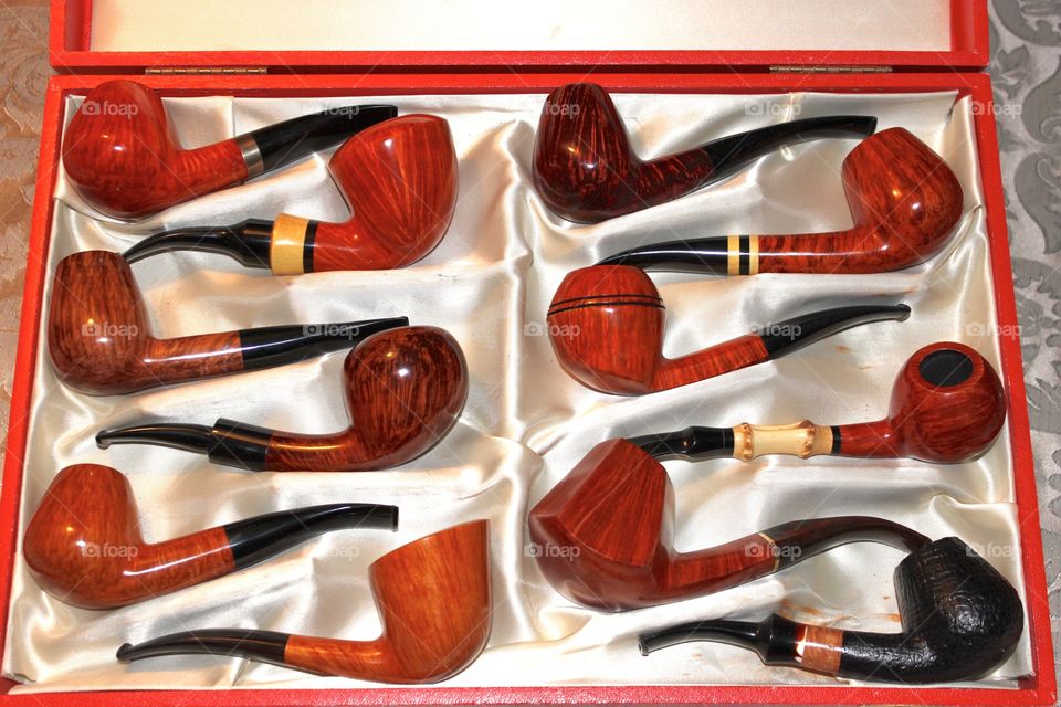Beautiful handcrafted smoking pipes made in Denmark