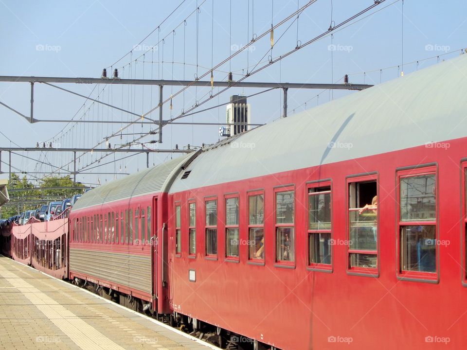 red sleeper train