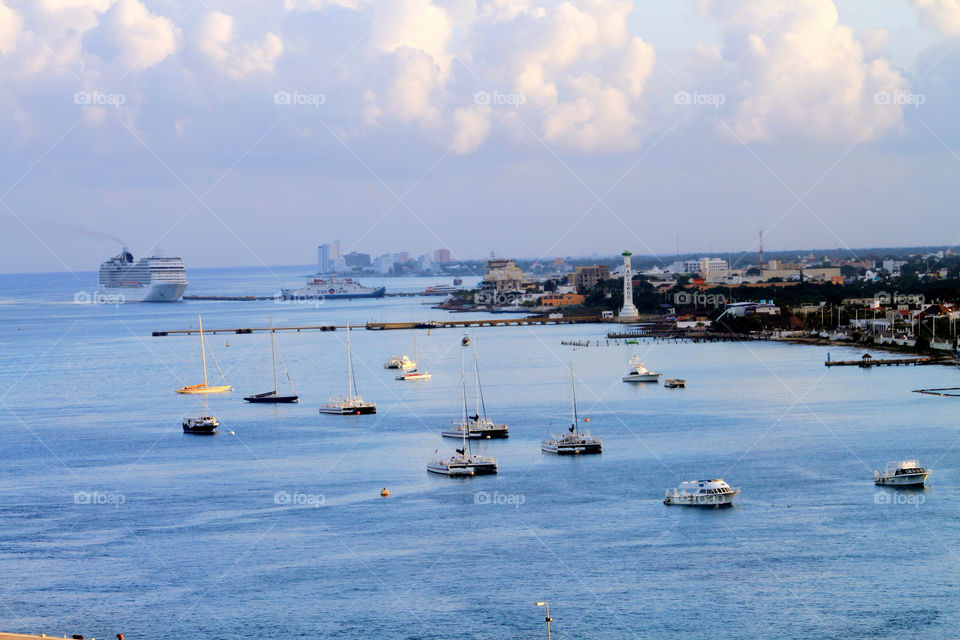 Small boats and ships in Cozumel
