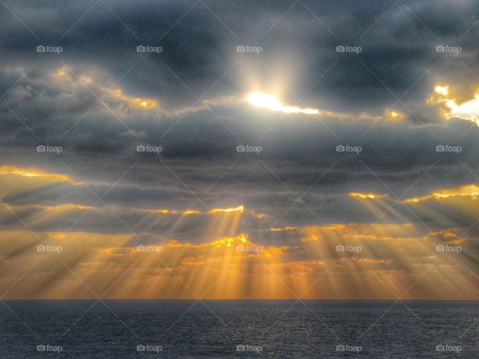 Beautiful Sunrays from the Atlantic and Pewits Nest