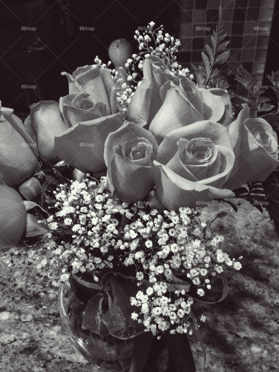 bouquet of roses in black and white