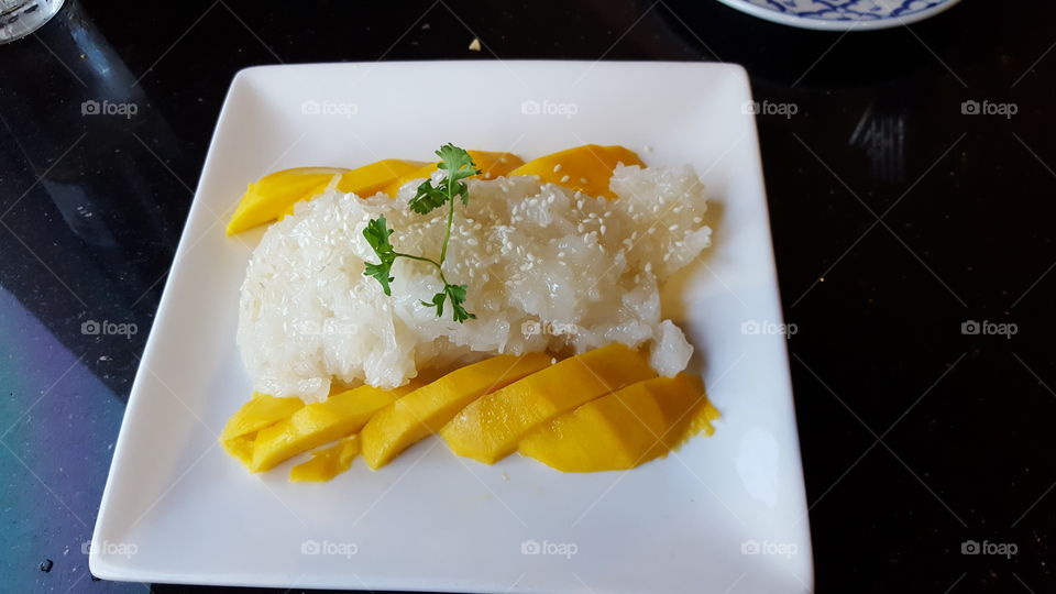 Sticky Rice with Mangos