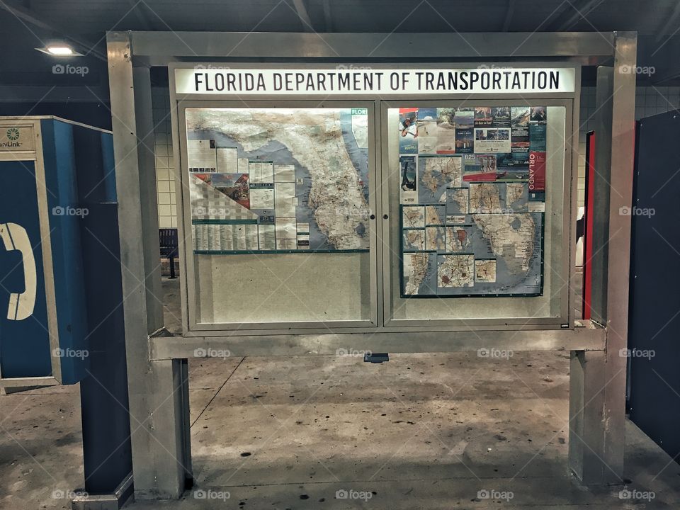 Taking a quick break to read the map of Florida for our long journey ahead. 