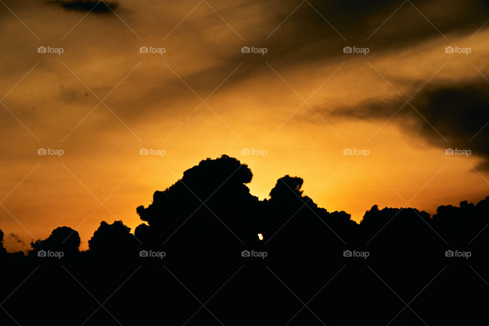 Dusky sky - Silhouette - Cloud