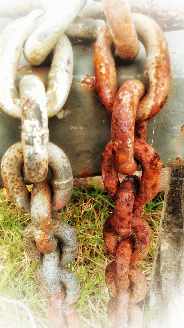 Rusty chains