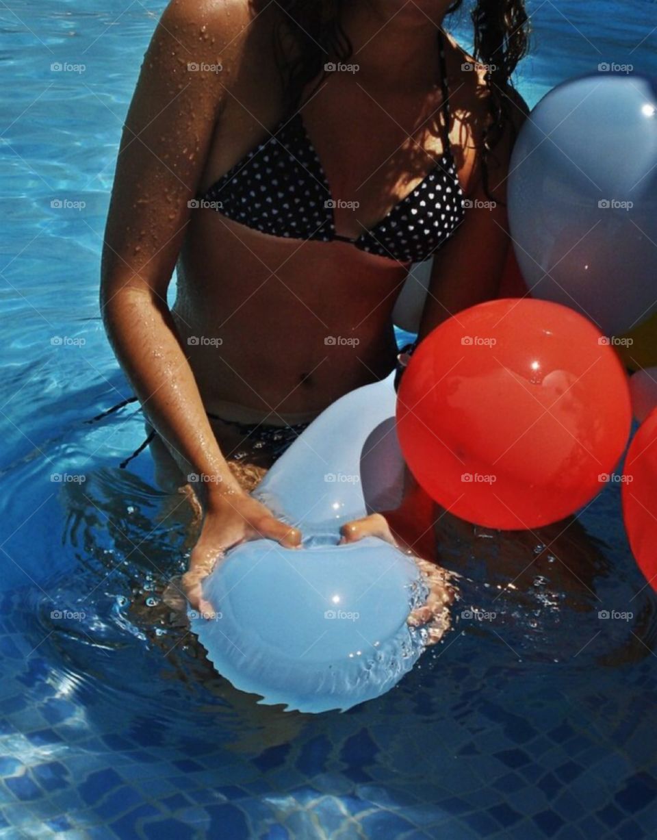 Pool and balloons 