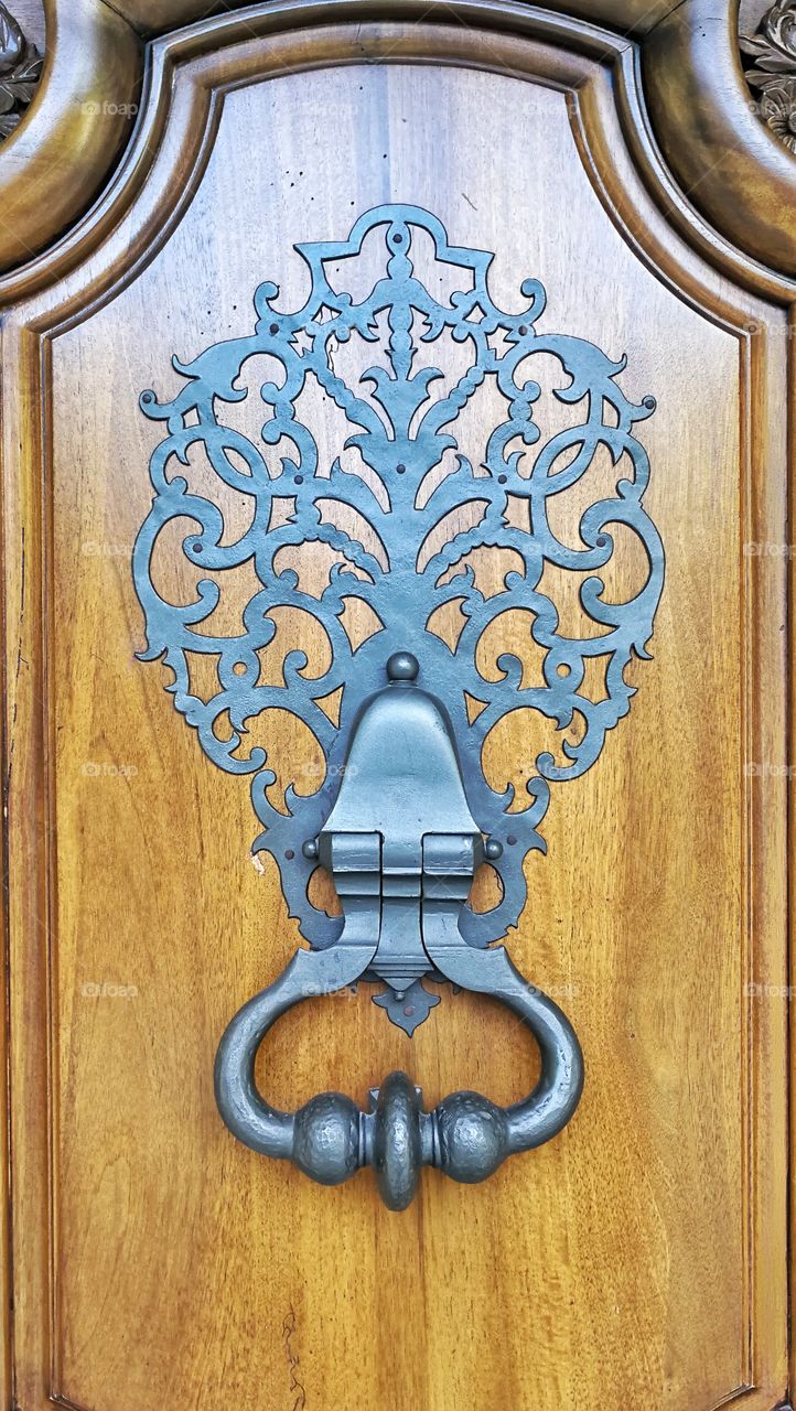 Doorknocker