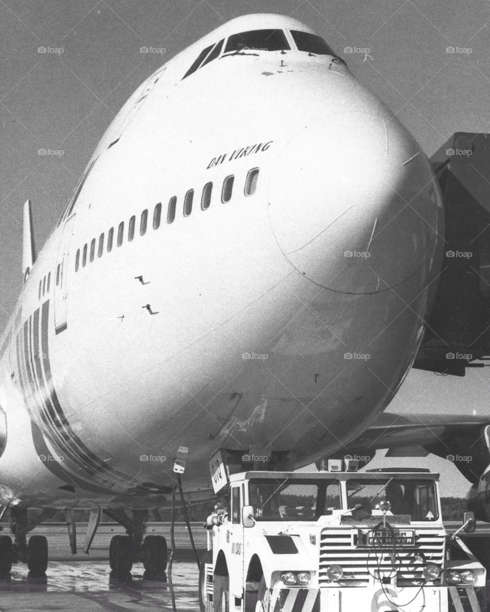 travel airport aircraft truck by MagnusPm