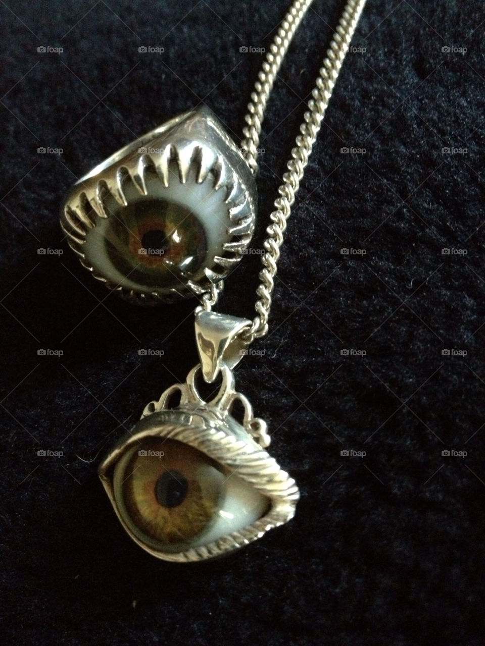 Great frog punk eye ring. The Great Frog jewlery was from the early punk days, glass eye ring