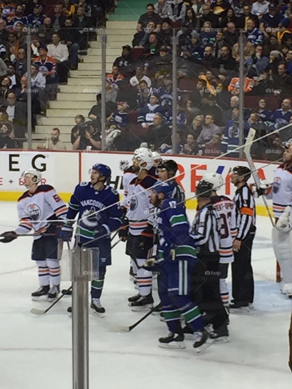 Vancouver Canucks vs Edmonton Oilers 