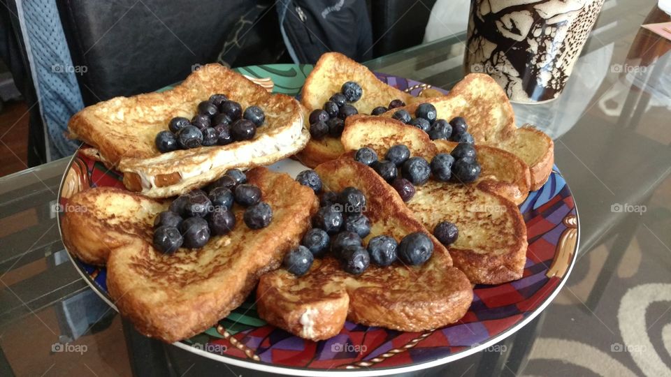 blueberries and french toast for breakfast