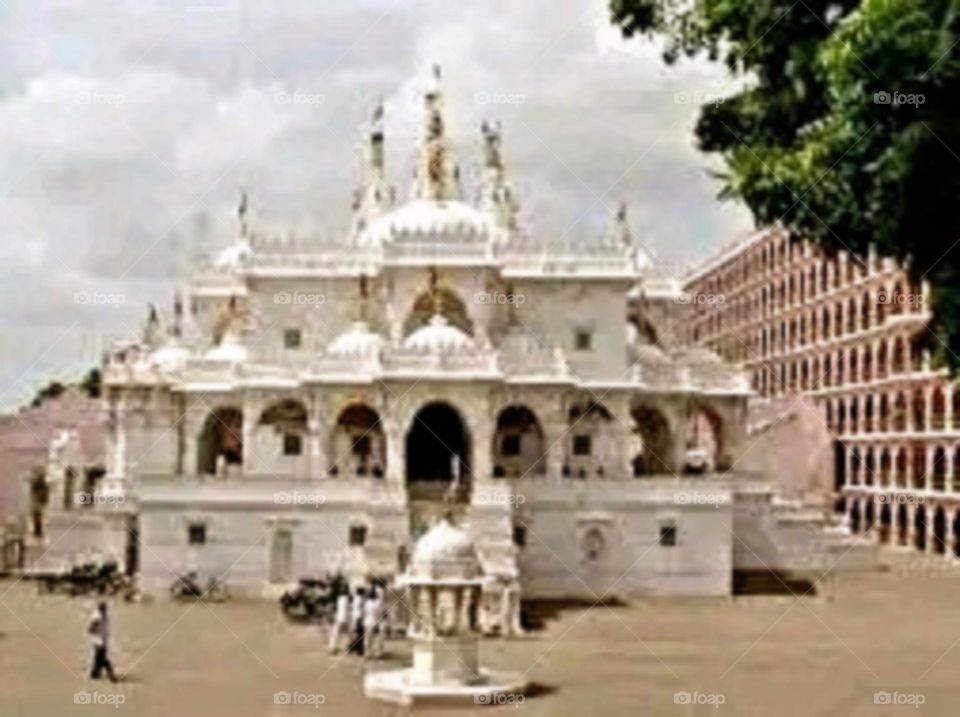 A most beautiful and attractive view of the tample.