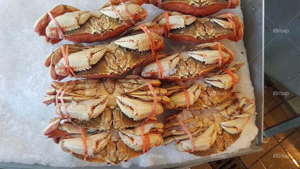 crabs in the market