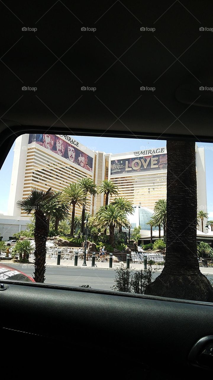 Took a road trip down the Las Vegas strip got a picture of The Mirage casino in Las Vegas Nevada