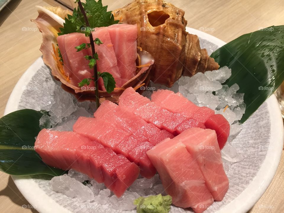 sashimi. food