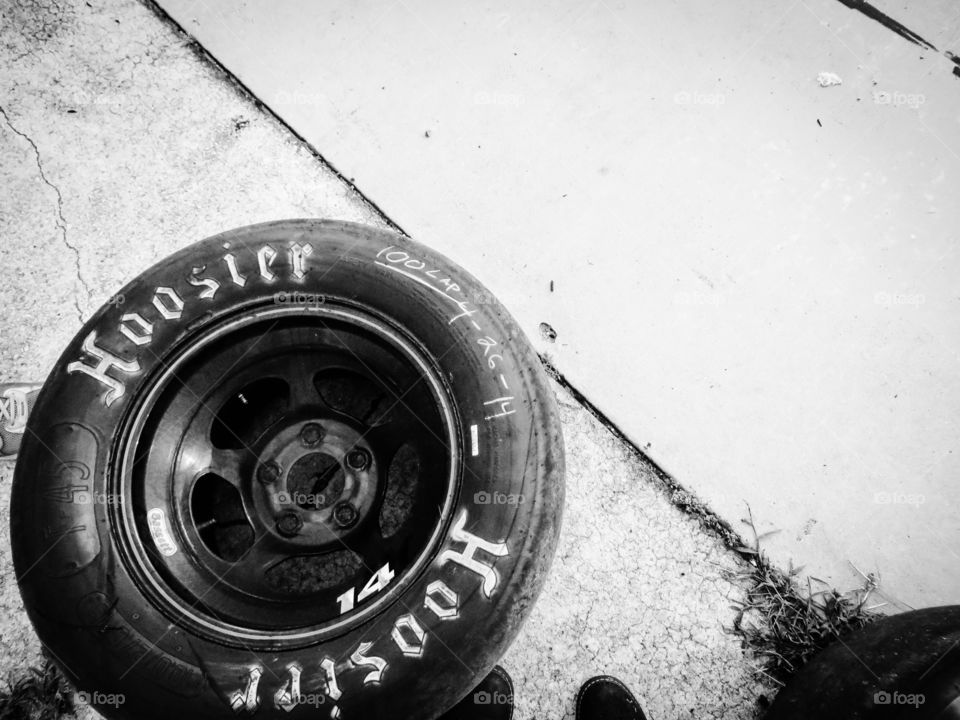 Pit road tire