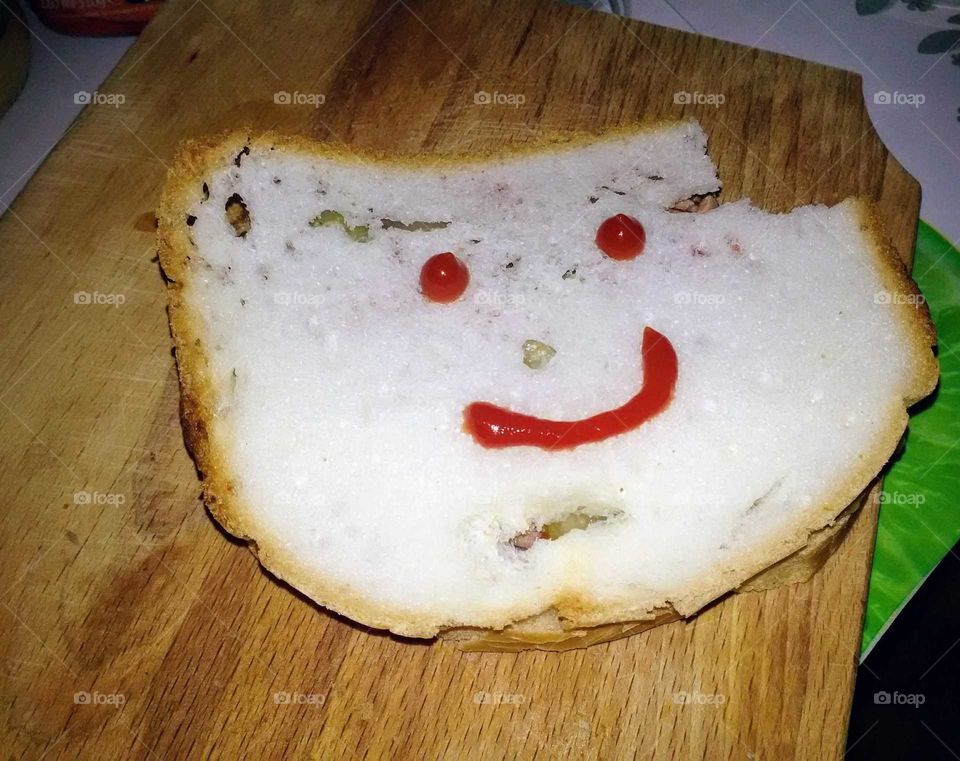 Smiling sandwich