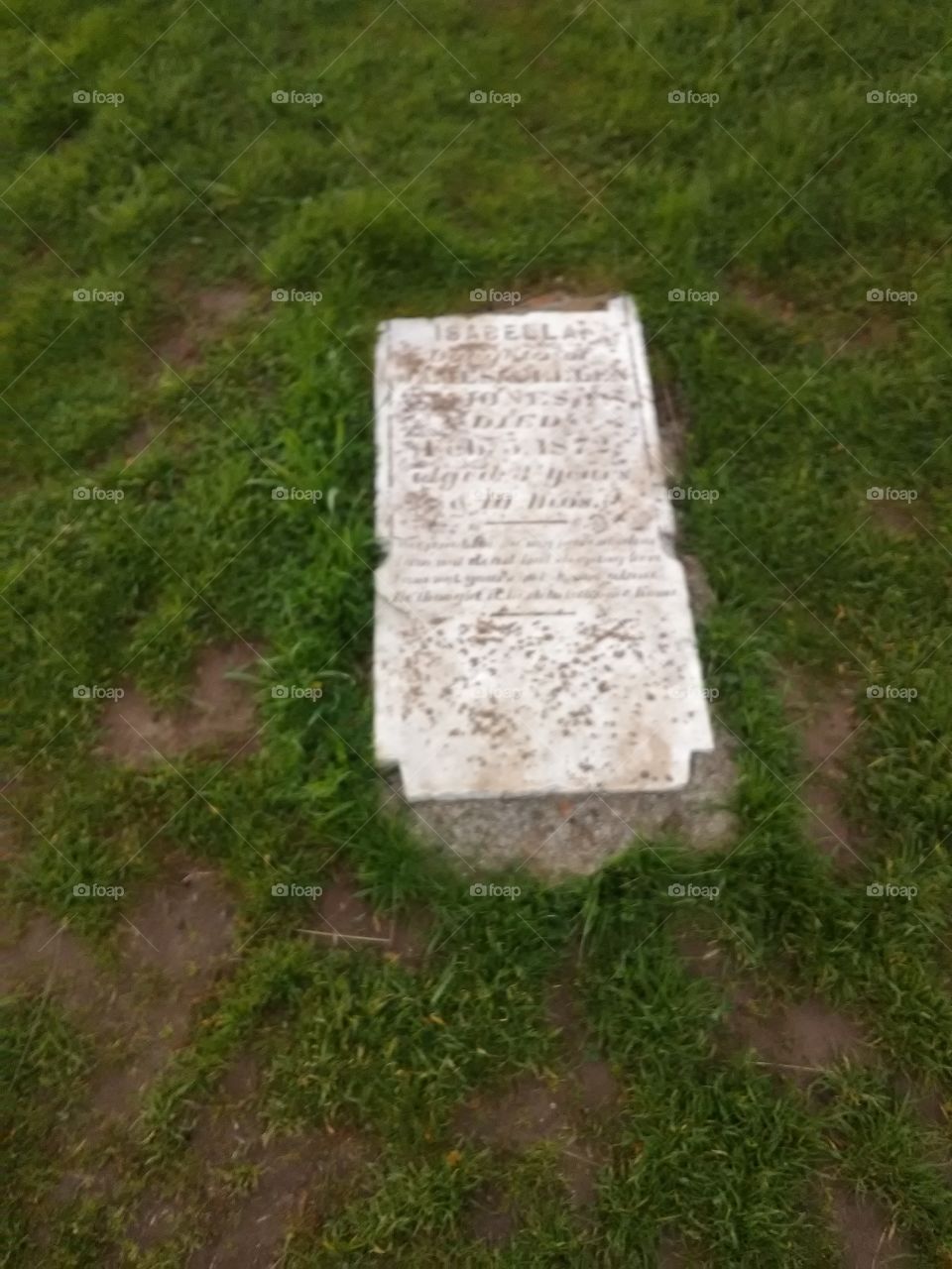 a tombstone for grave site