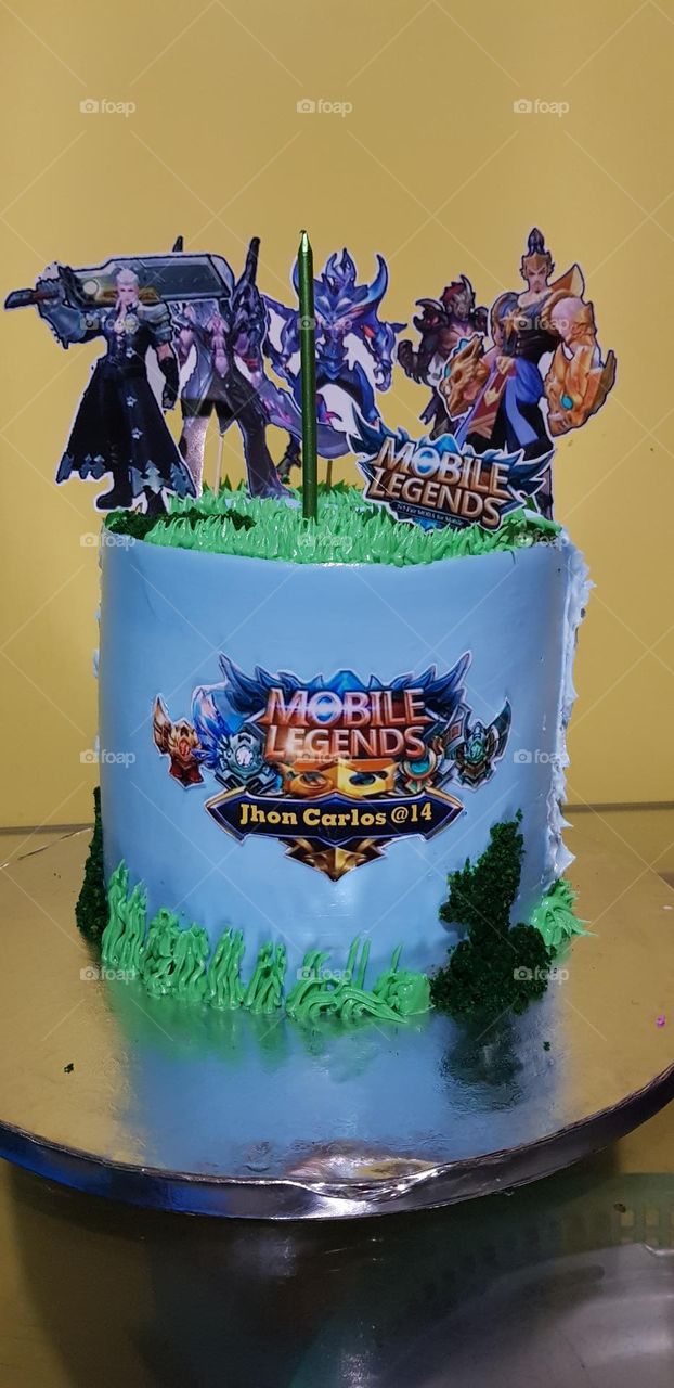 MOBILE LEGENDS CAKE