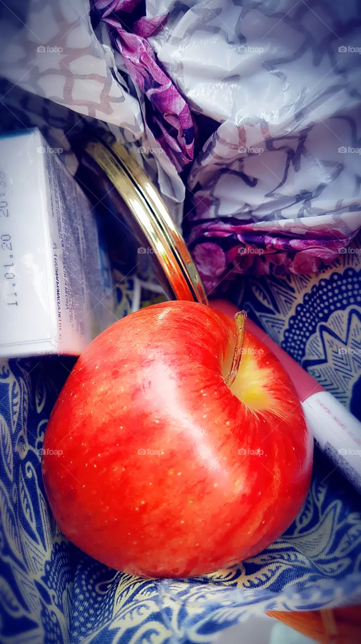 apple
