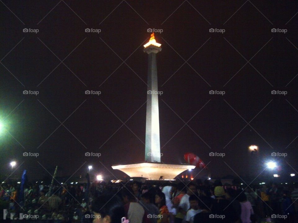 monas