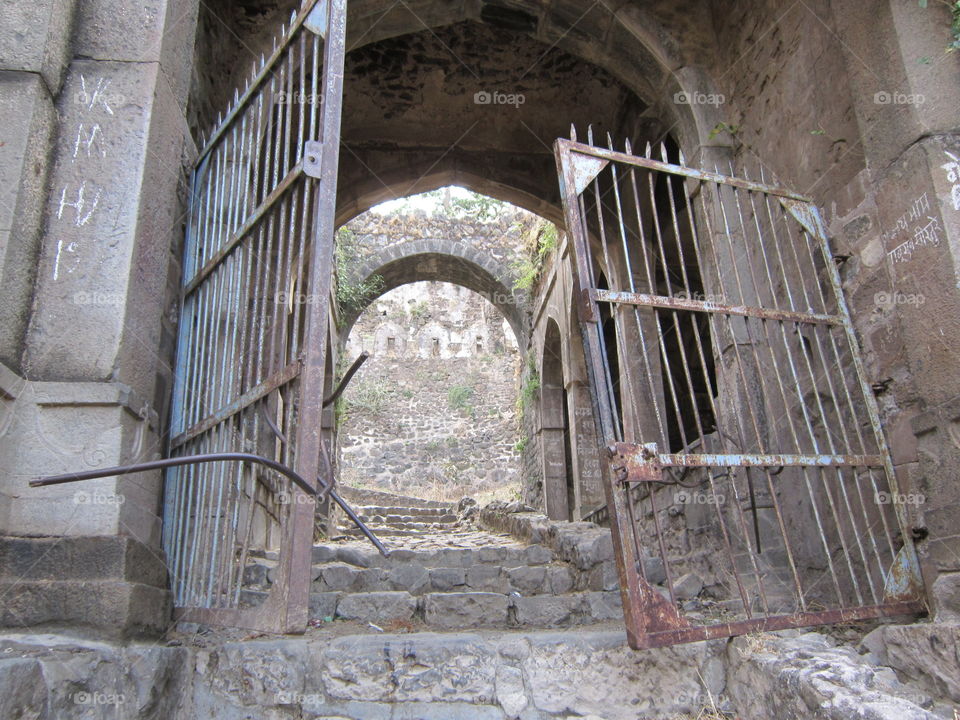 Gate to the Asirgarh Fort, once known as the "Key to the Deccan"