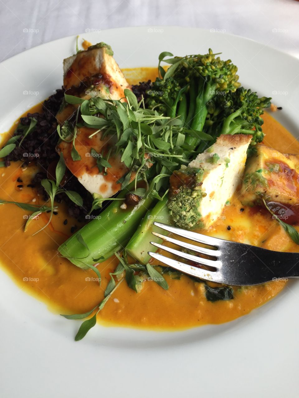 Eating vegetarian doesn't have to be boring.  Spice tofu up with a wasabi pea sauce. 