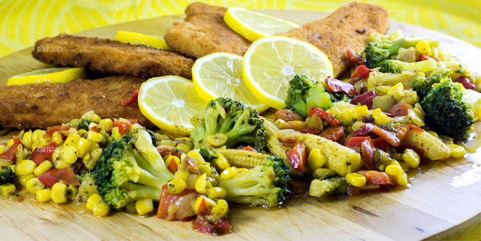 fish fillets and vegetables