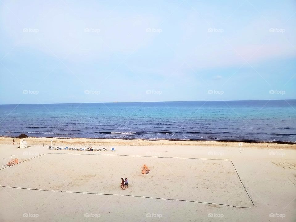 horizon fun scenery day exotic waves dusk concept surf family summer vacation vacations trip natural lagoon view luxury turquoise inspiration mood white sunrise coastline sunshine honeymoon seascape sunlight hawaii beauty tranquil coconut seychelles