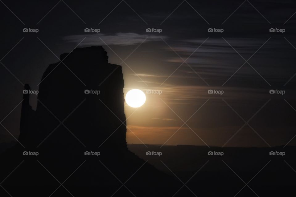 Hunter Moon at Monument Valley Park, Utah