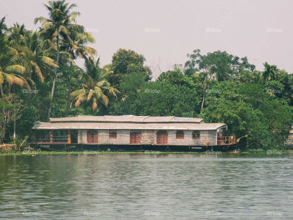 house boat