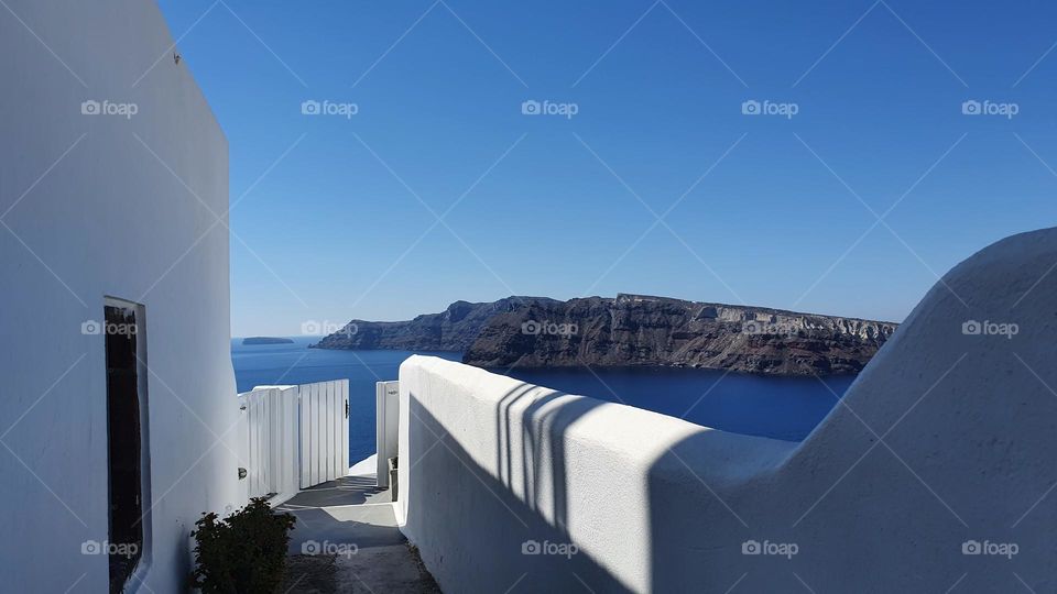 Between white and Santorini blue