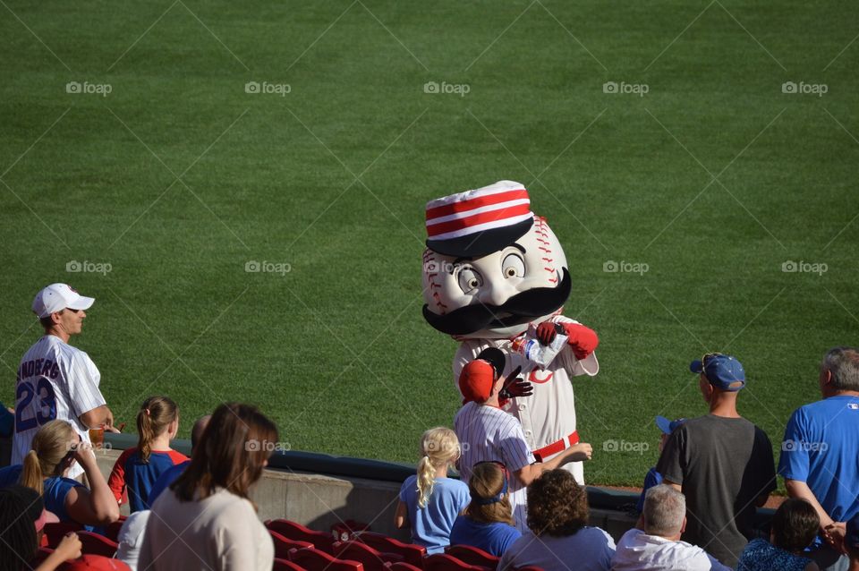 Mr. Redlegs pumping up the crowd. ⚾️