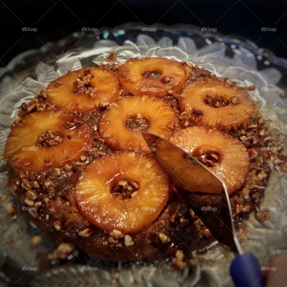 Pineapple upside down cake