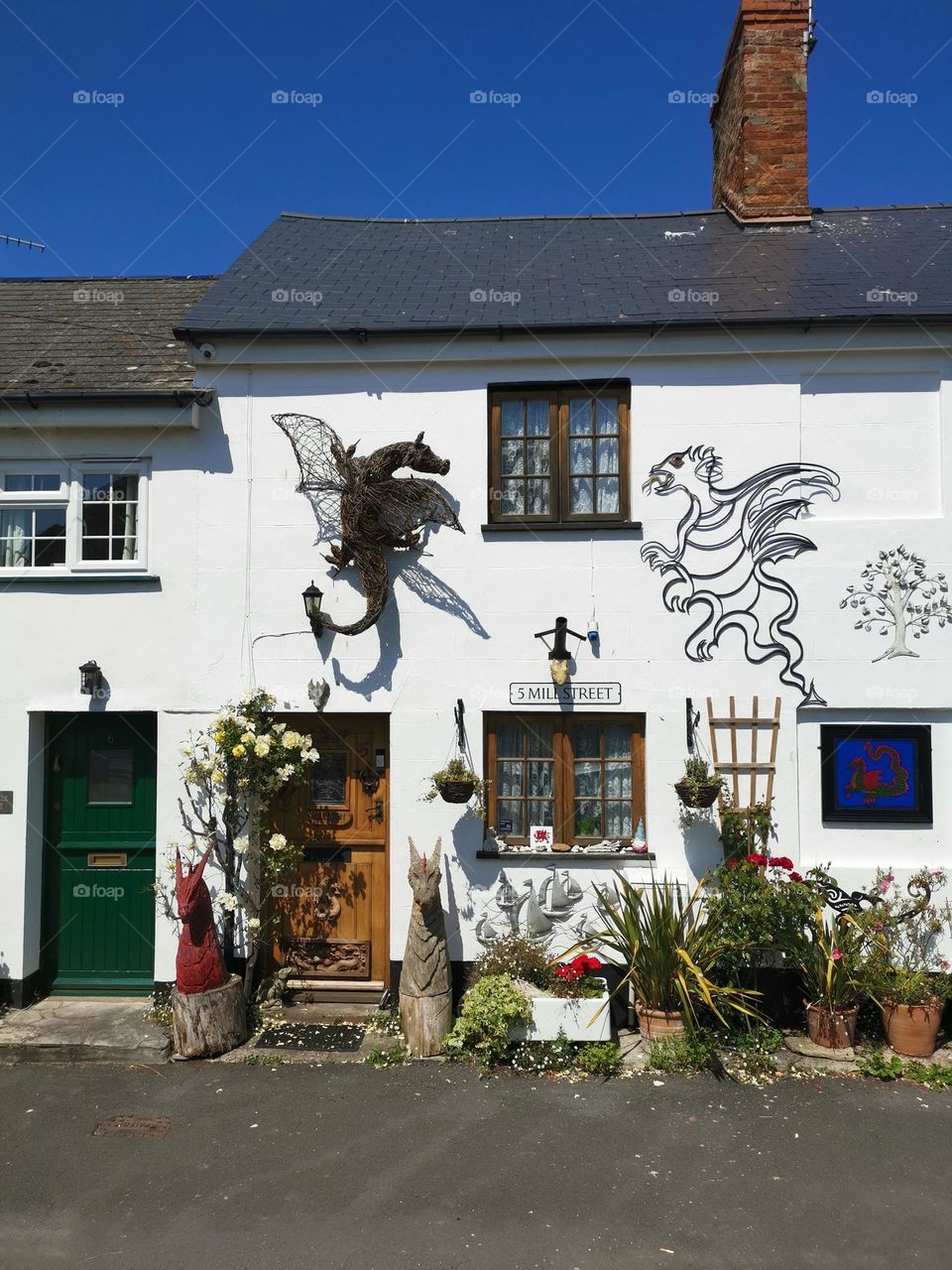 Architecture. Dragons house. White building.