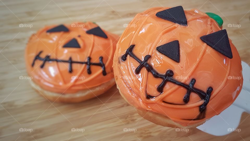 halloween donuts