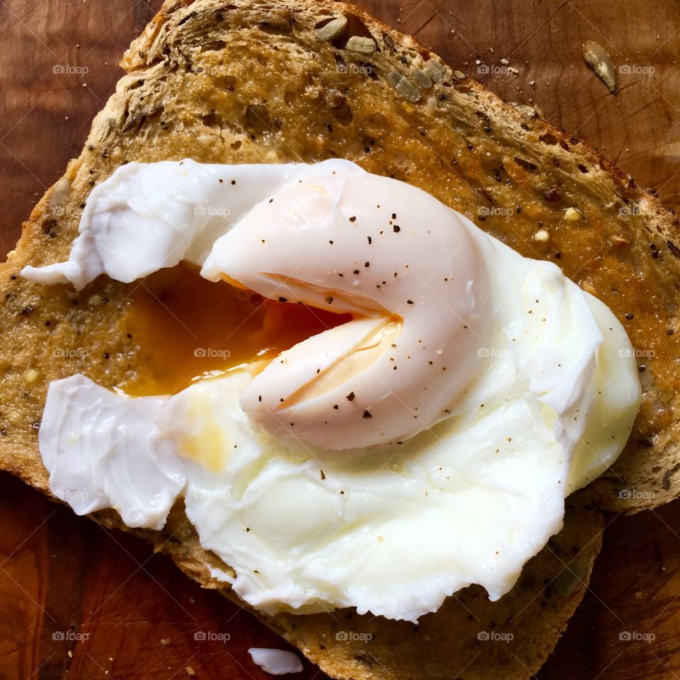 Poached egg on toast