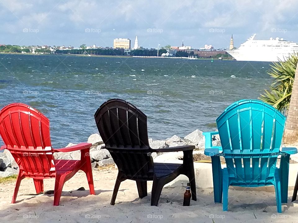relaxing looking in the harbor with view of Charleston