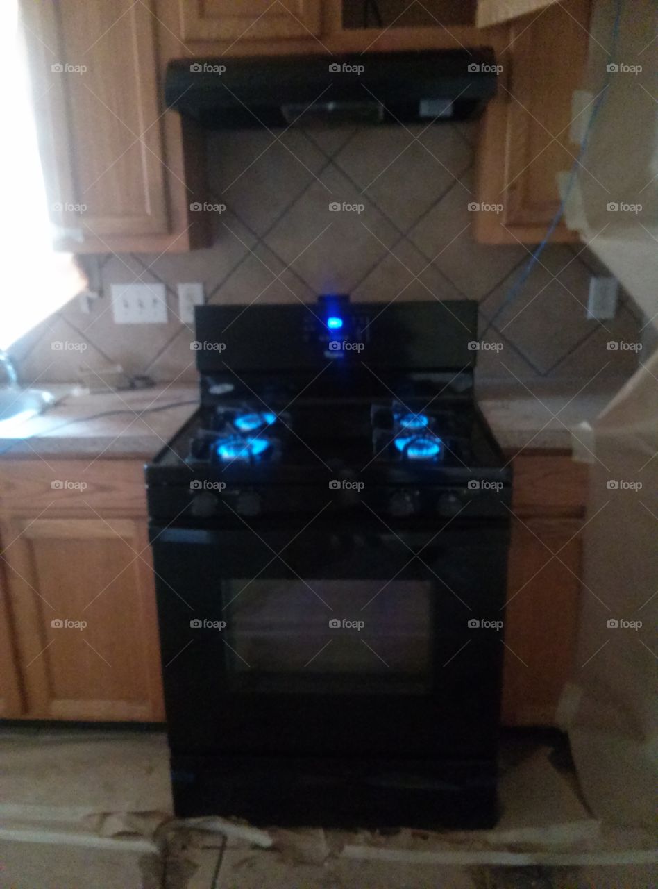Stove, Indoors, Room, Family, No Person